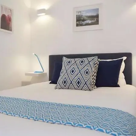 Apartment In Bica Views